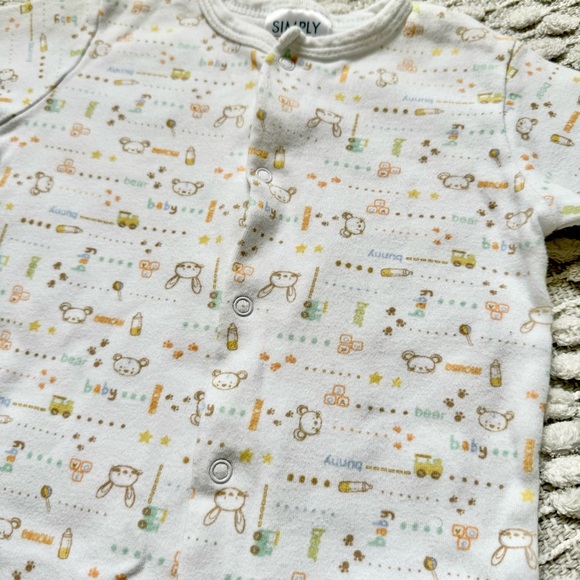 (💚4/$20) Cute baby footed onesie pjs - Picture 2 of 2